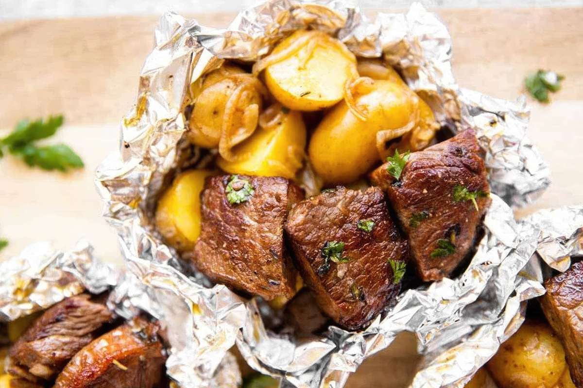 Garlic butter steak and potato foil packets - Camping recipe