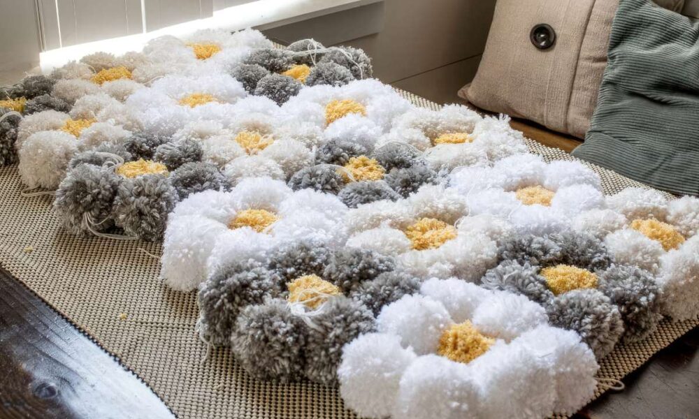 crafting-a-diy-pom-pom-rug-5