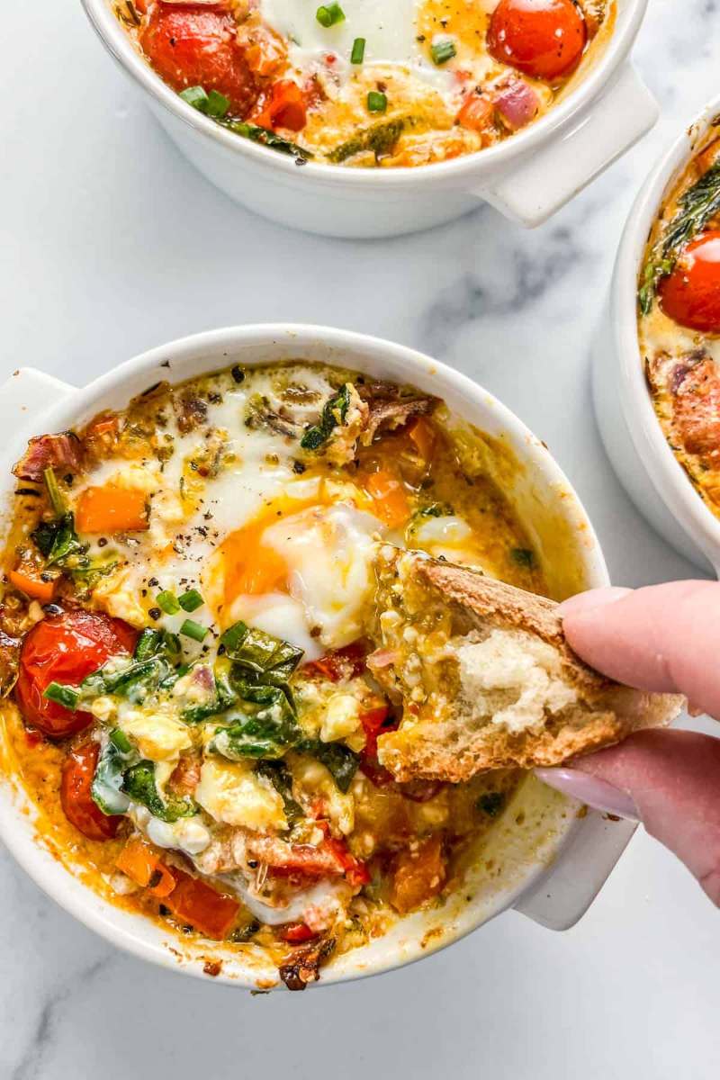 easy-baked-feta-eggs-recipe-for-a-delicious-breakfast-6