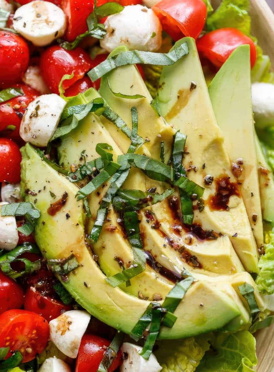 grilled-chicken-avocado-salad-5