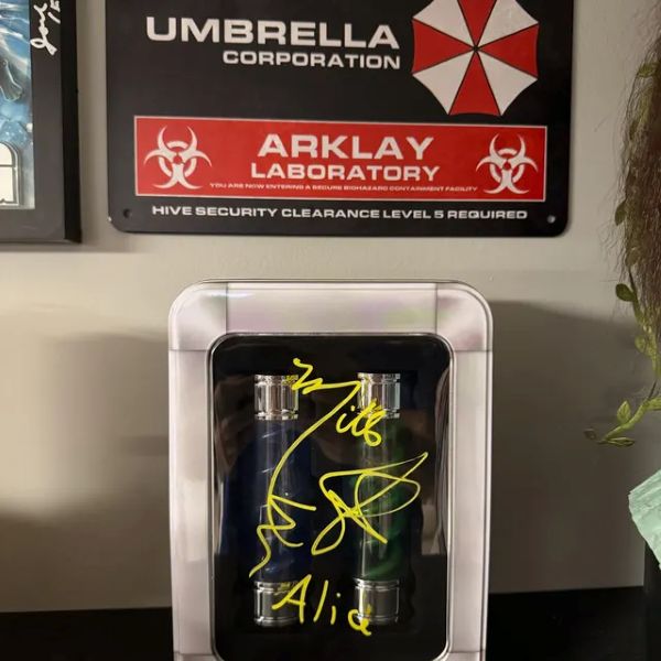 Real Customer Review about Umbrella Corporation Metal Sign by Roberton Nov 13, 2025 - Tee Art Online - @teeartonline