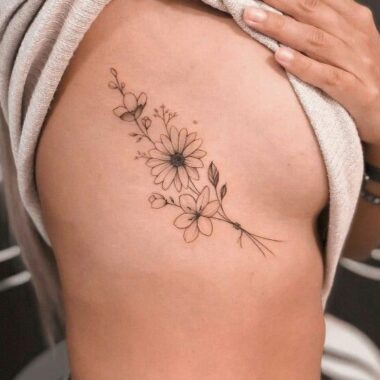 Side Boob Flower Tattoo Ideas That Flow With Your Body